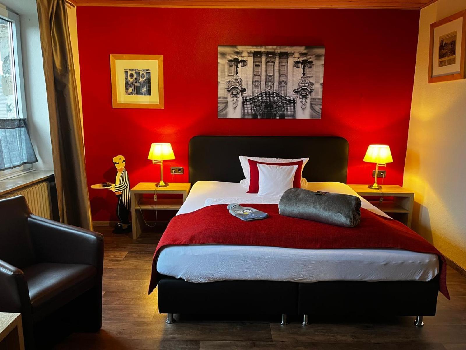 Henblas Hotel Neuenrade Экстерьер фото