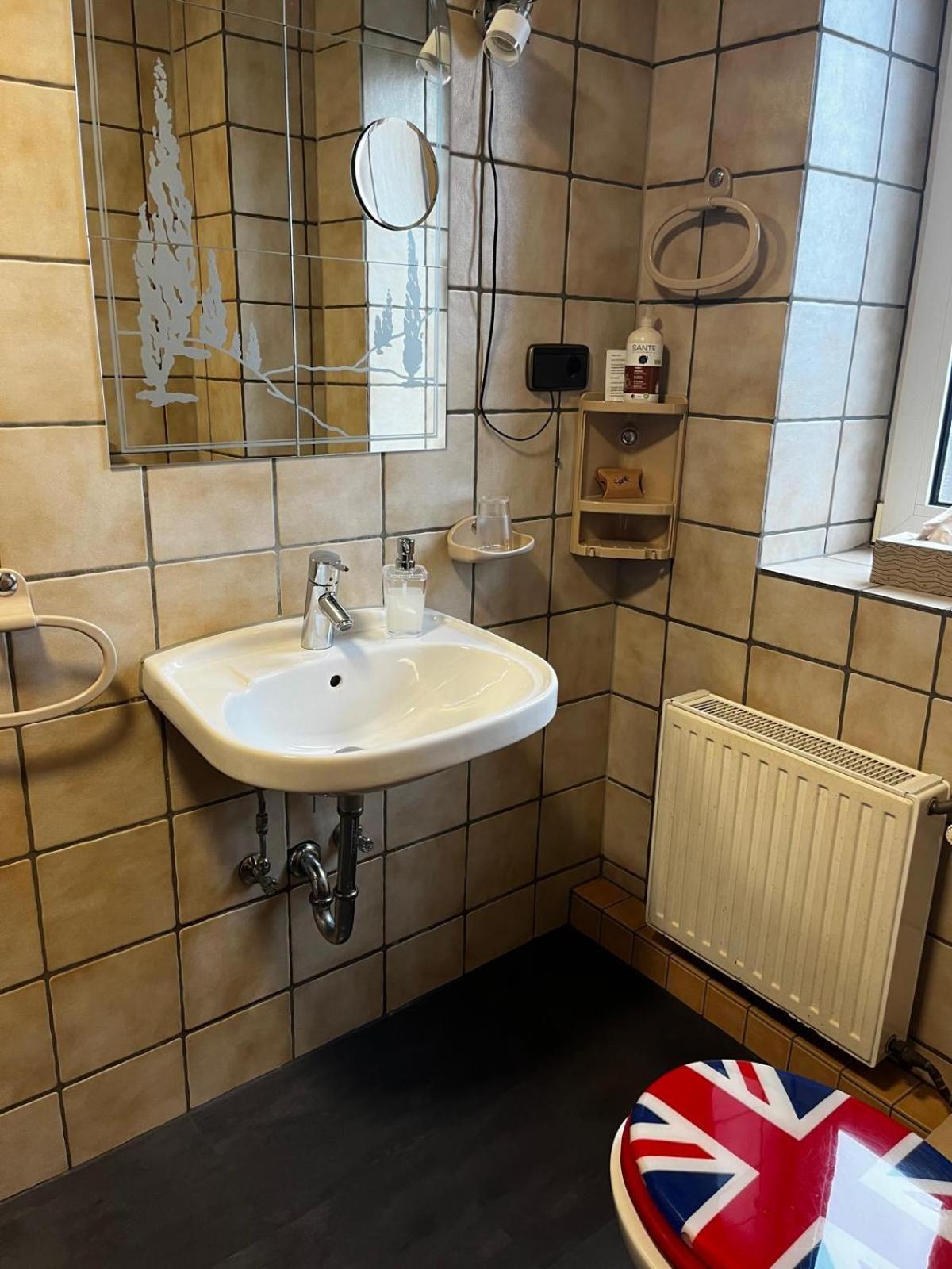 Henblas Hotel Neuenrade Экстерьер фото