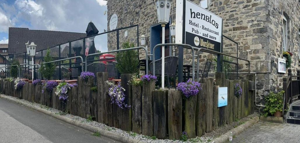 Henblas Hotel Neuenrade Экстерьер фото