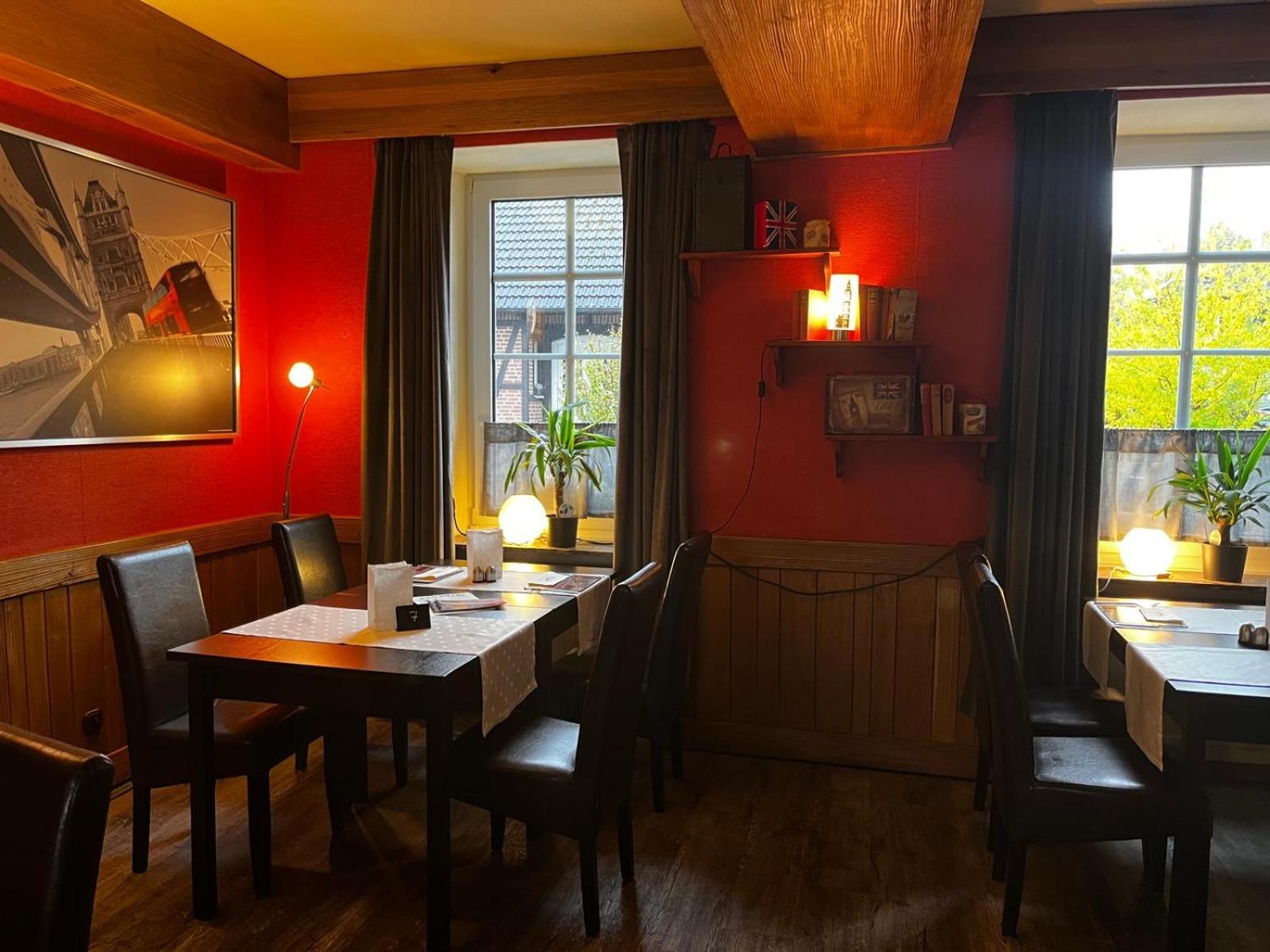 Henblas Hotel Neuenrade Экстерьер фото