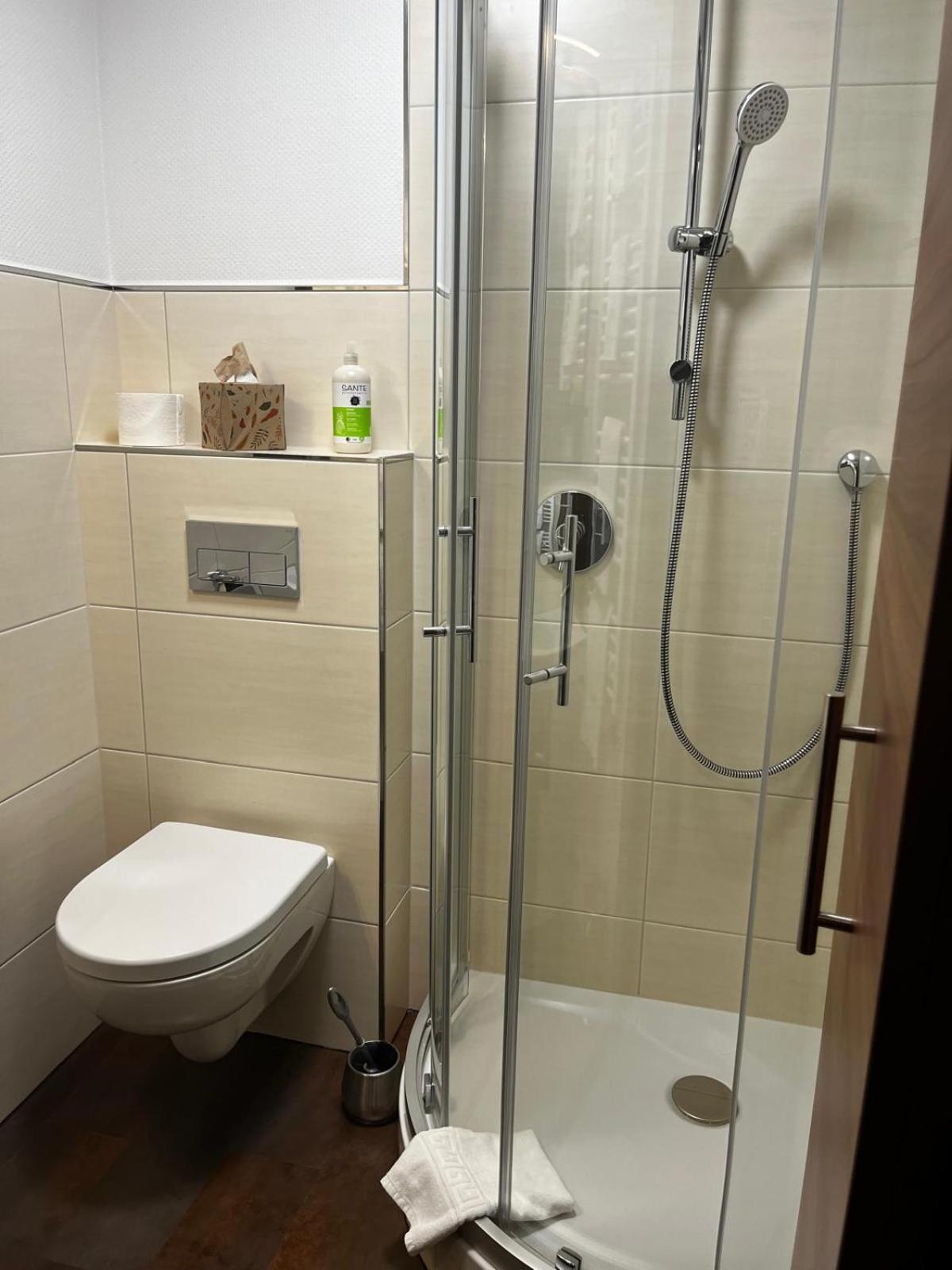 Henblas Hotel Neuenrade Экстерьер фото
