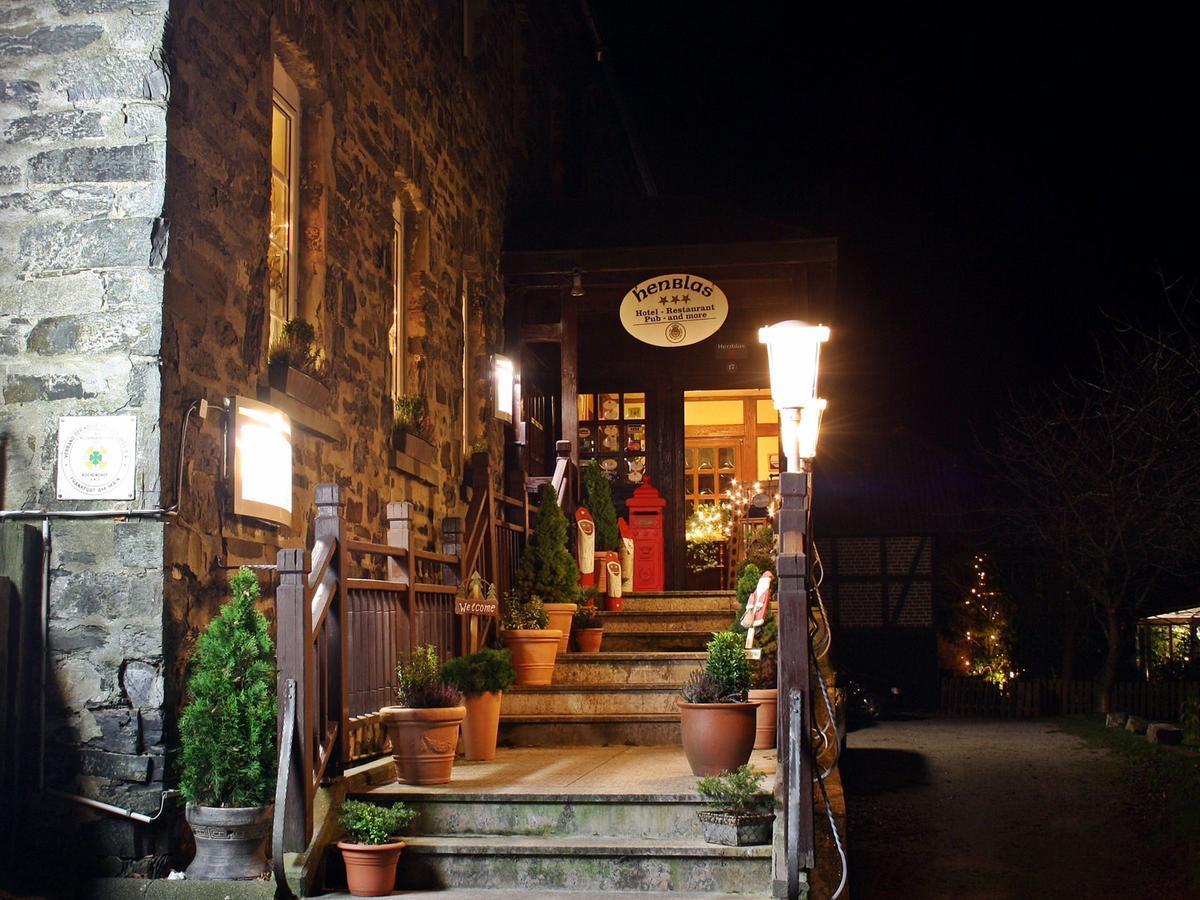 Henblas Hotel Neuenrade Экстерьер фото